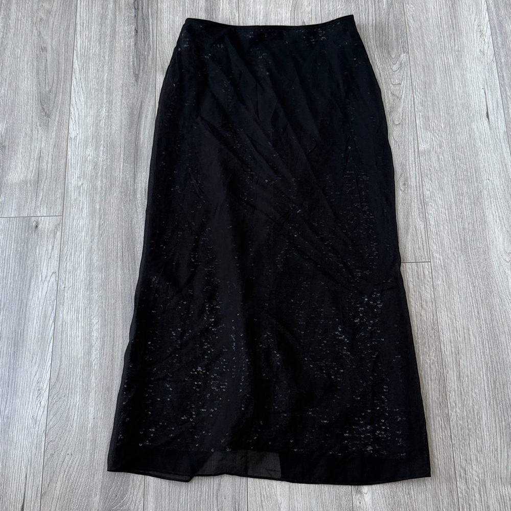 Massimo Dutti Stunning Sequin Skirt with Overlay - Picture 3 of 7